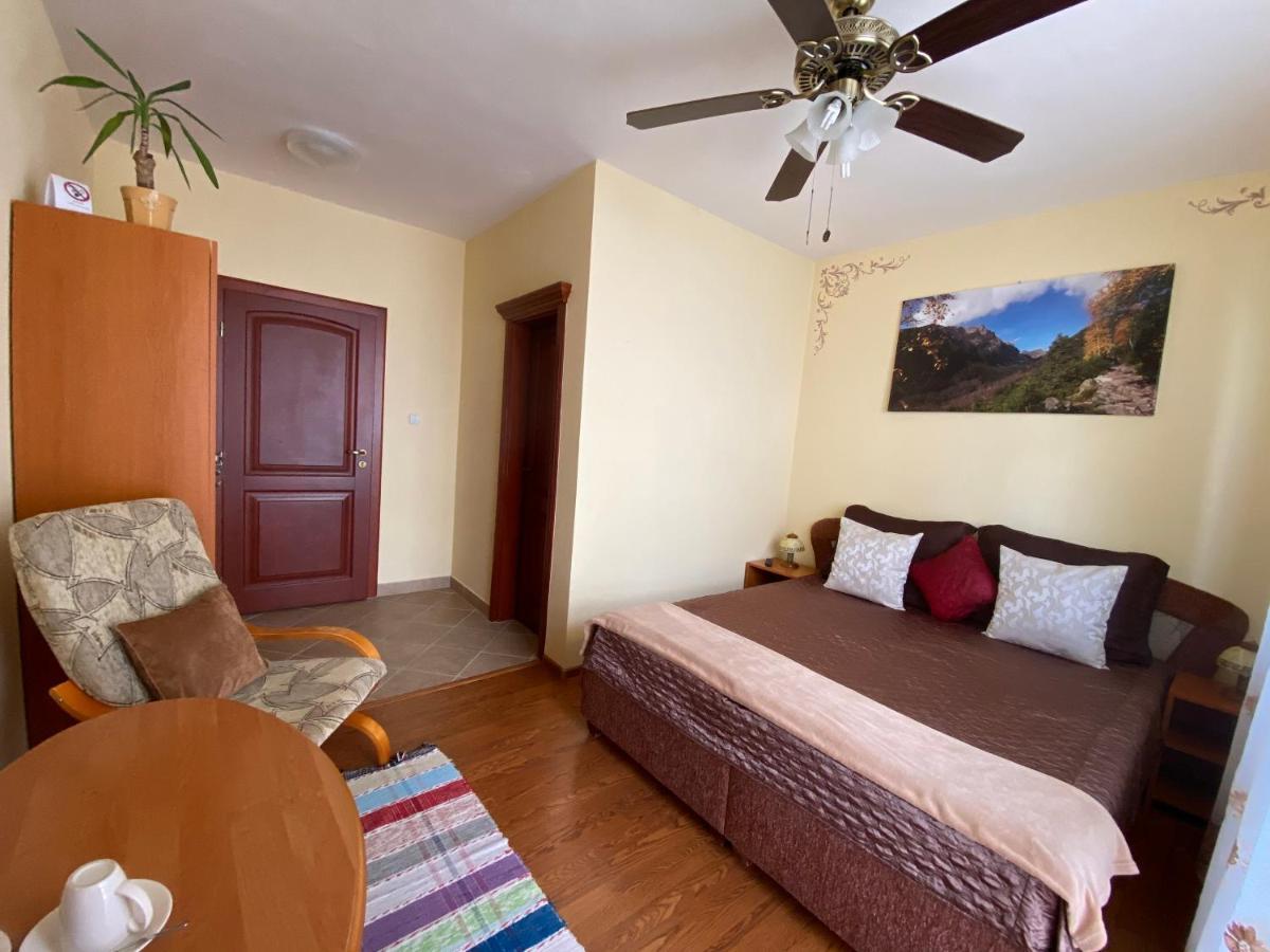 Villa Butterfly Nová Lesná エクステリア 写真